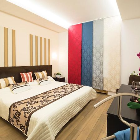 Luxury Apartments Pricna Прага Экстерьер фото