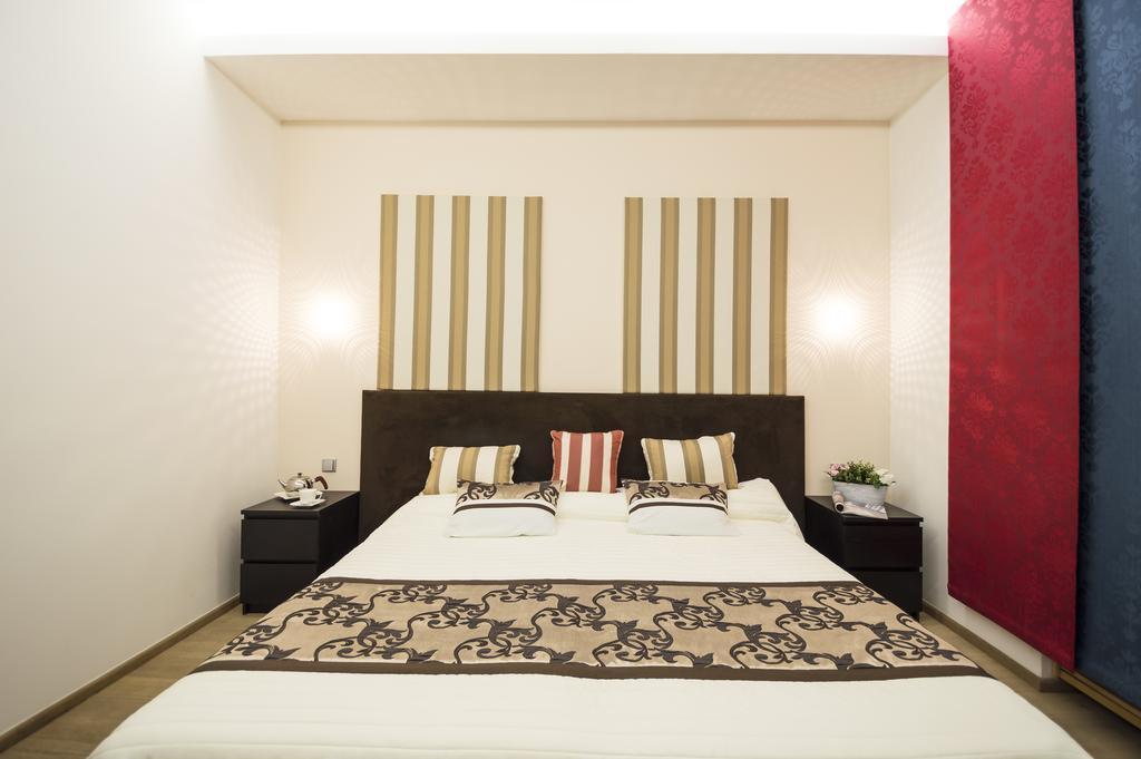 Luxury Apartments Pricna Прага Экстерьер фото