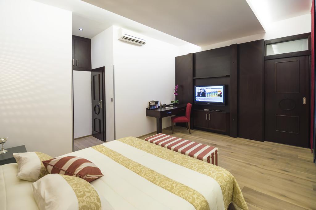 Luxury Apartments Pricna Прага Экстерьер фото